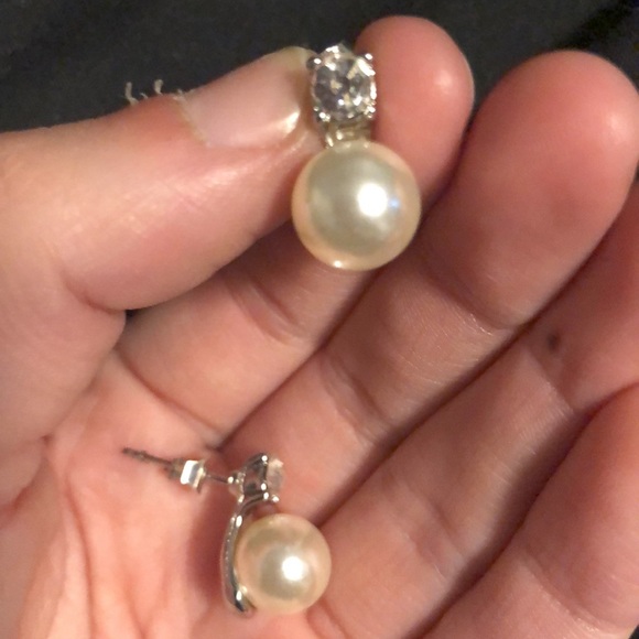 New Without Tags Pearl Earrings With Diamonds - Picture 7 of 7